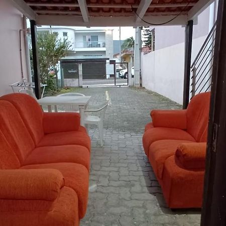 Apartamento Terreo Com Ar Condicionado E 2 Suites Bem Localizado Garopaba Bagian luar foto